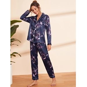 Satin 2 Piece Pajama Set in Navy Blue